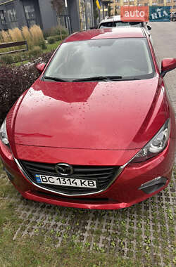 Хэтчбек Mazda 3 2016 в 