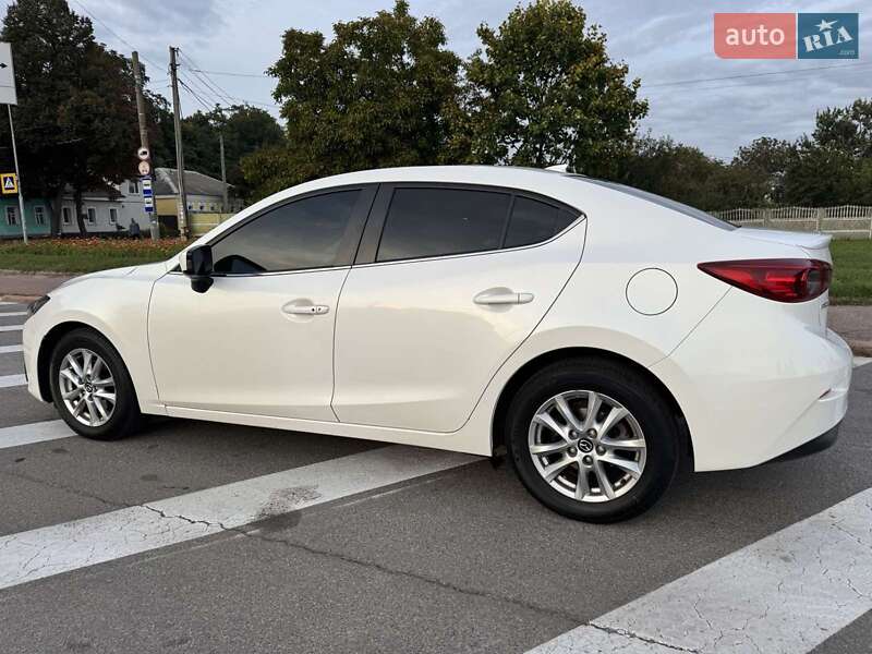 Седан Mazda 3 2016 в Києві