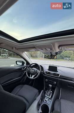 Седан Mazda 3 2016 в Києві