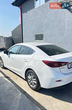 Седан Mazda 3 2014 в 
