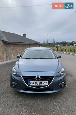 Седан Mazda 3 2014 в 