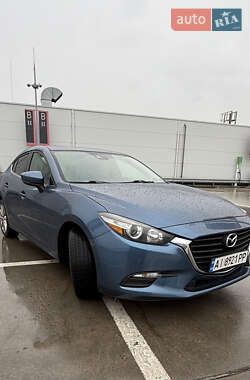 Седан Mazda 3 2017 в 