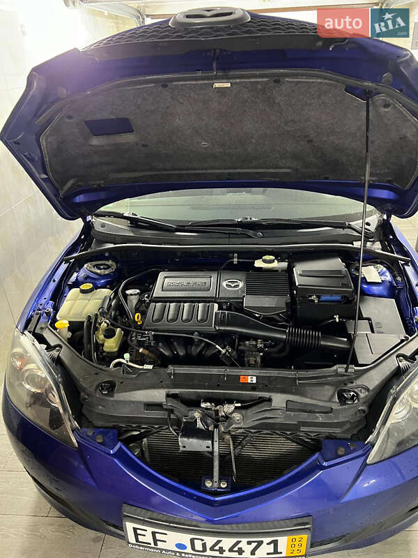 Седан Mazda 3 2009 в Луцке