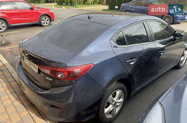 Седан Mazda 3 2015 в 