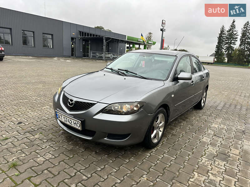 Седан Mazda 3 2004 в Коломые