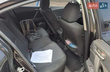 Седан Mazda 3 2010 в 