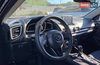 Седан Mazda 3 2016 в 