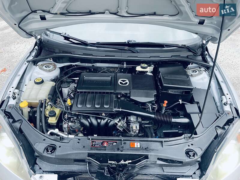 Хэтчбек Mazda 3 2005 в Киеве