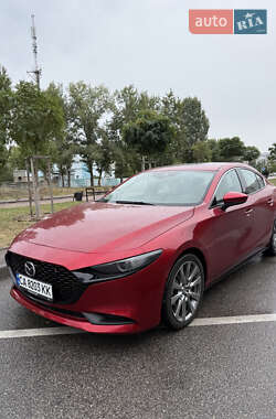 Седан Mazda 3 2022 в Черкасах