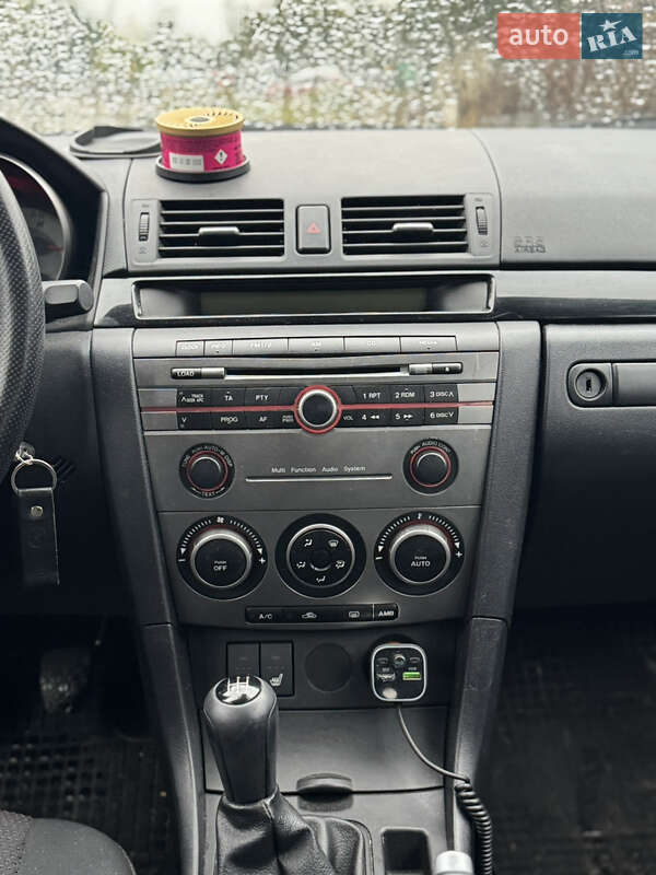 Седан Mazda 3 2007 в Виннице