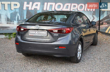 Седан Mazda 3 2015 в 