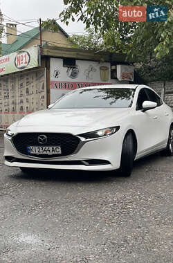 Седан Mazda 3 2019 в Киеве
