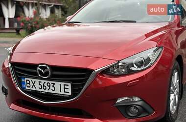 Хэтчбек Mazda 3 2015 в 