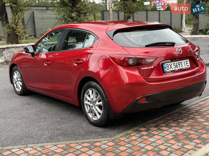 Хэтчбек Mazda 3 2015 в Виннице