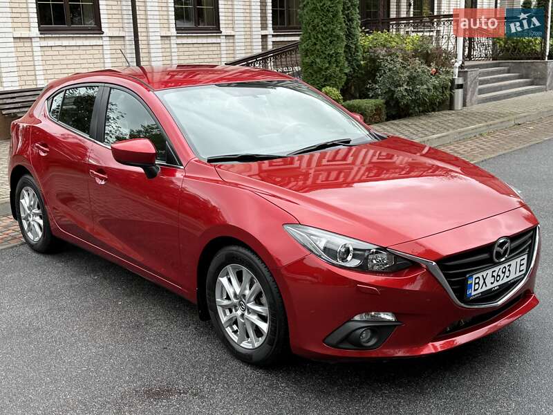 Хэтчбек Mazda 3 2015 в Виннице