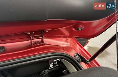 Хэтчбек Mazda 3 2015 в 