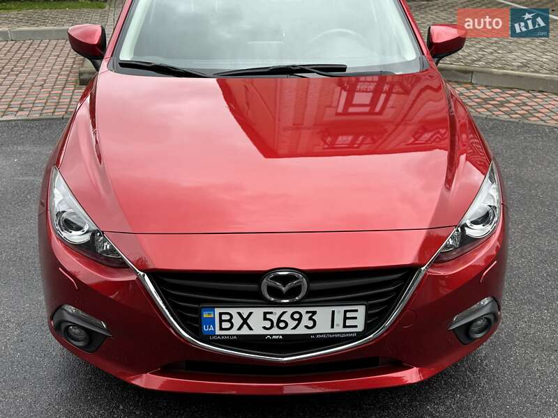 Хэтчбек Mazda 3 2015 в Виннице