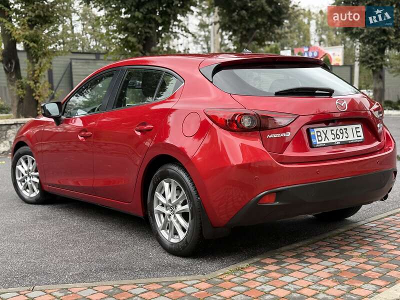 Хэтчбек Mazda 3 2015 в Виннице