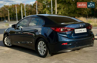 Седан Mazda 3 2014 в 