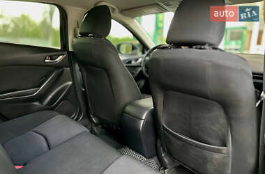 Седан Mazda 3 2014 в 