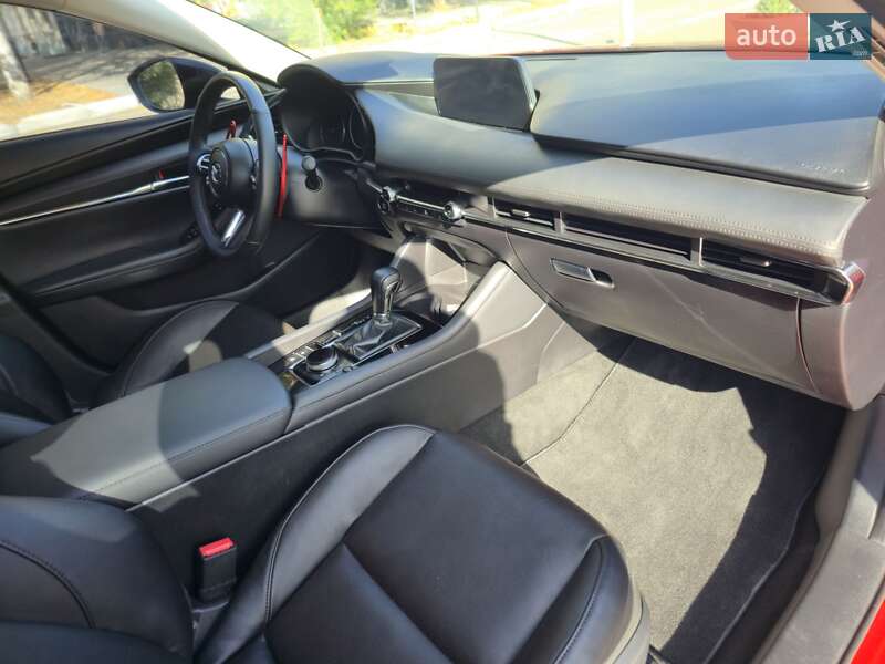 Седан Mazda 3 2021 в Днепре