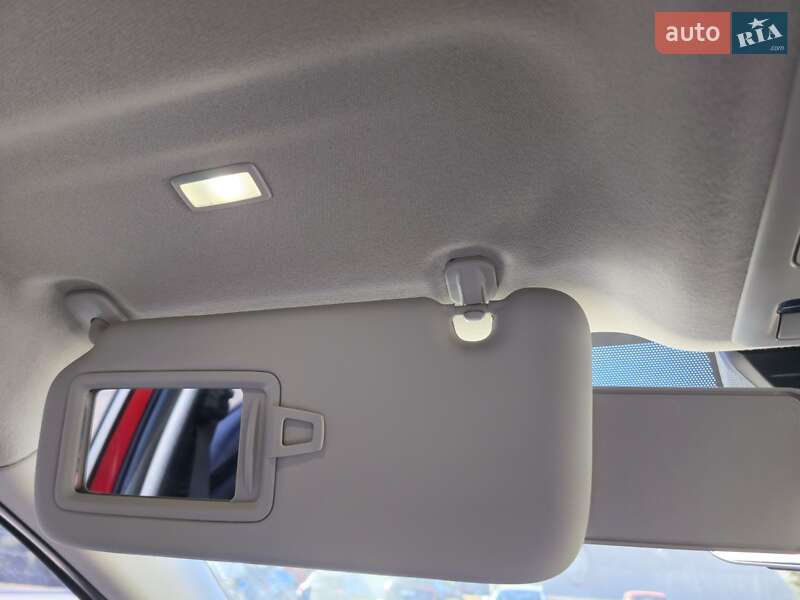 Седан Mazda 3 2021 в Днепре