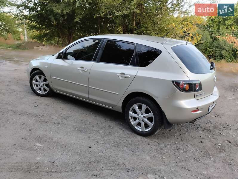 Хэтчбек Mazda 3 2005 в Лубнах