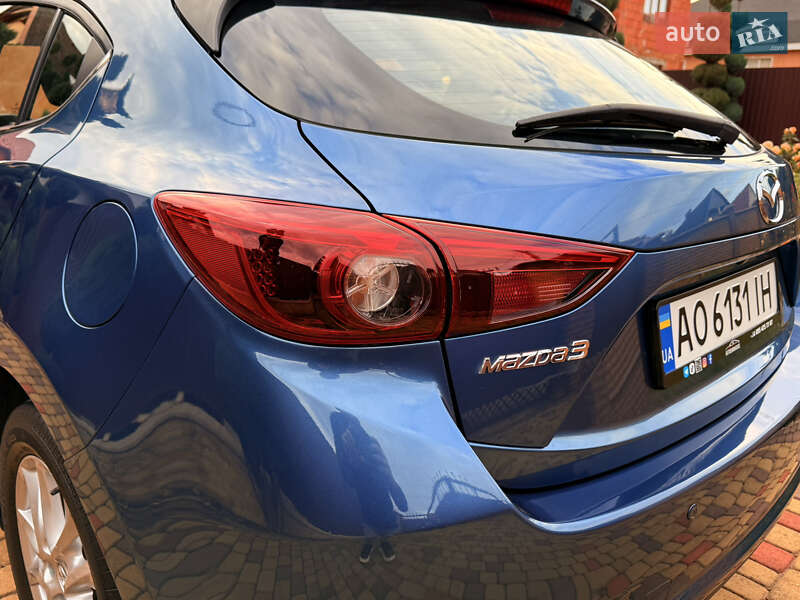 Хэтчбек Mazda 3 2018 в Мукачево