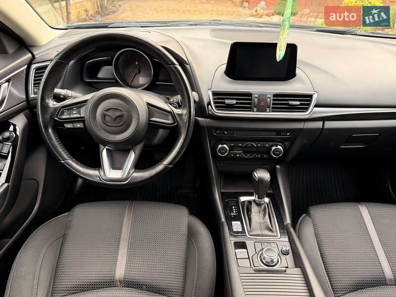 Хэтчбек Mazda 3 2018 в Мукачево