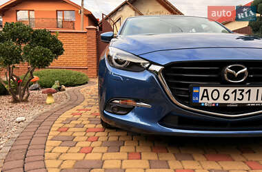 Хэтчбек Mazda 3 2018 в 