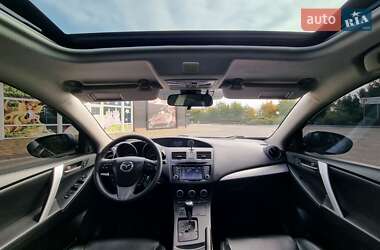 Седан Mazda 3 2013 в 