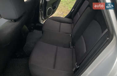 Хэтчбек Mazda 3 2006 в 
