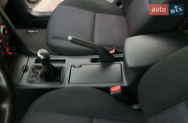 Хэтчбек Mazda 3 2006 в 