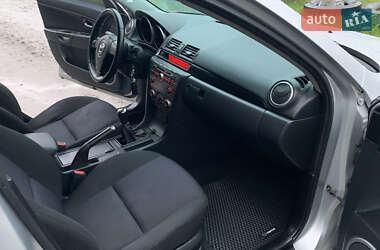 Хэтчбек Mazda 3 2006 в 