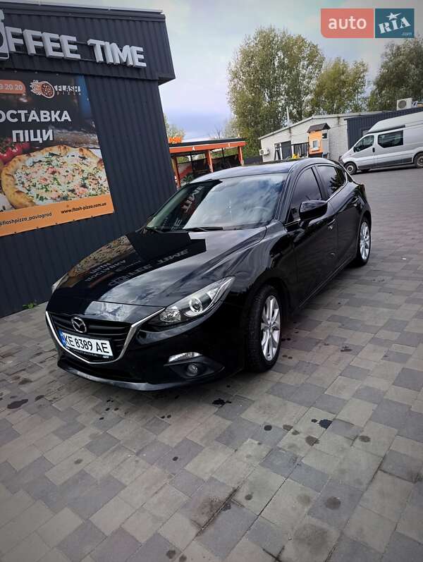 Хэтчбек Mazda 3 2015 в Павлограде