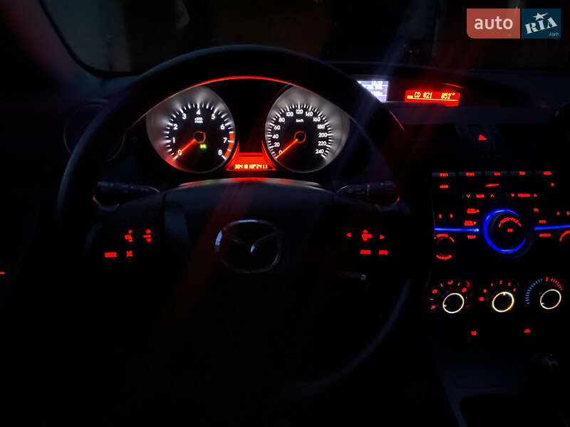 Хэтчбек Mazda 3 2009 в Краснопавловке