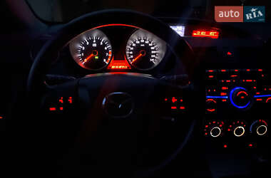 Хэтчбек Mazda 3 2009 в 