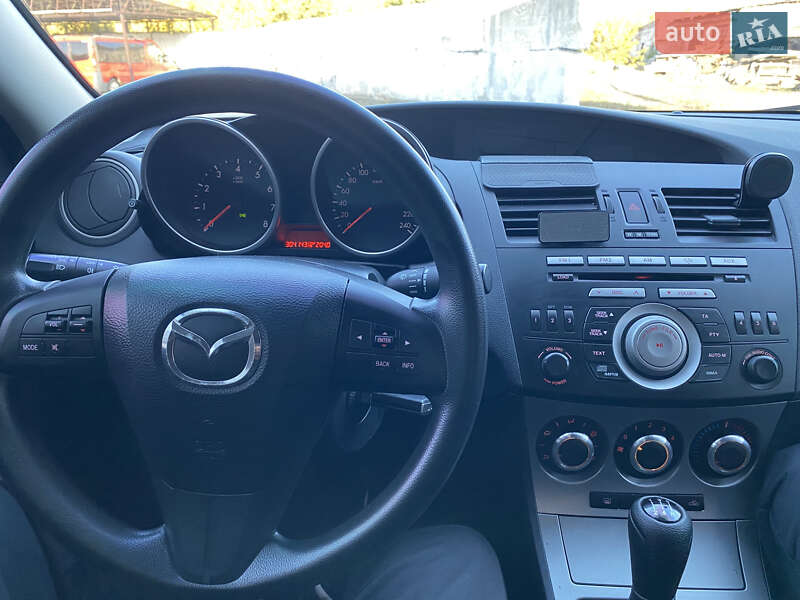 Хэтчбек Mazda 3 2009 в Краснопавловке