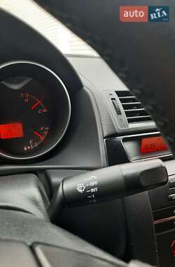 Седан Mazda 3 2004 в  фото 5 Седан Mazda 3 2004 в