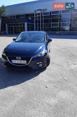 Хэтчбек Mazda 3 2015 в 