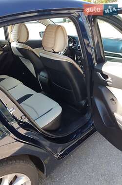 Хэтчбек Mazda 3 2015 в 