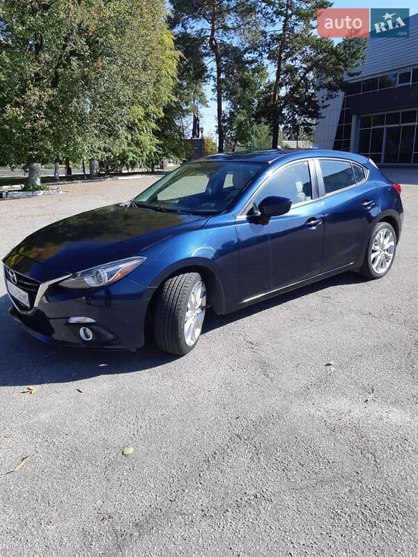 Хэтчбек Mazda 3 2015 в Харькове