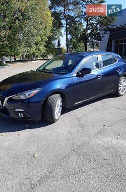 Хэтчбек Mazda 3 2015 в 