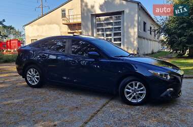 Седан Mazda 3 2015 в 