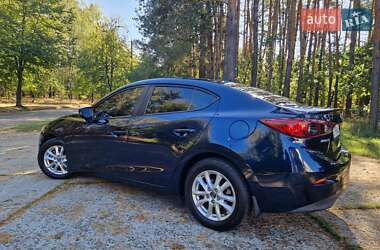 Седан Mazda 3 2015 в 