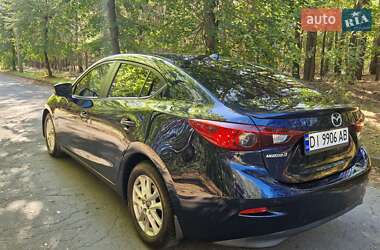 Седан Mazda 3 2015 в 