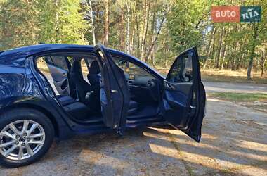 Седан Mazda 3 2015 в 