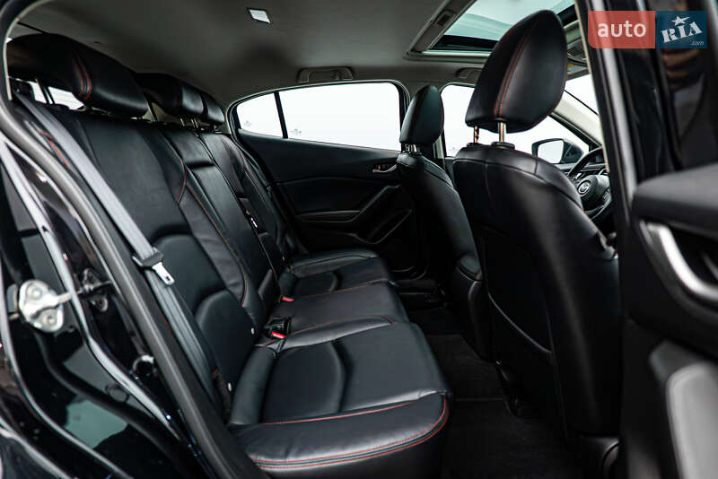 Хэтчбек Mazda 3 2014 в Киеве