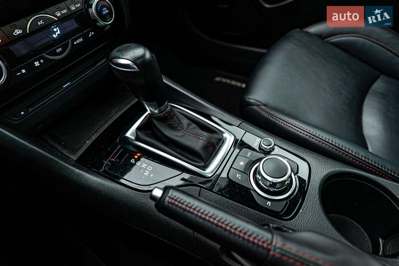 Хэтчбек Mazda 3 2014 в Киеве