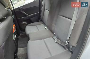 Седан Mazda 3 2011 в 